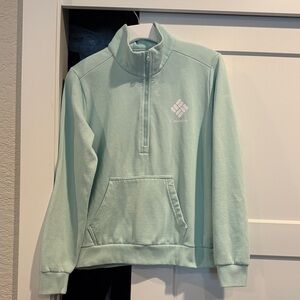 COLUMBIA WOMANS FLEECE SZ. M